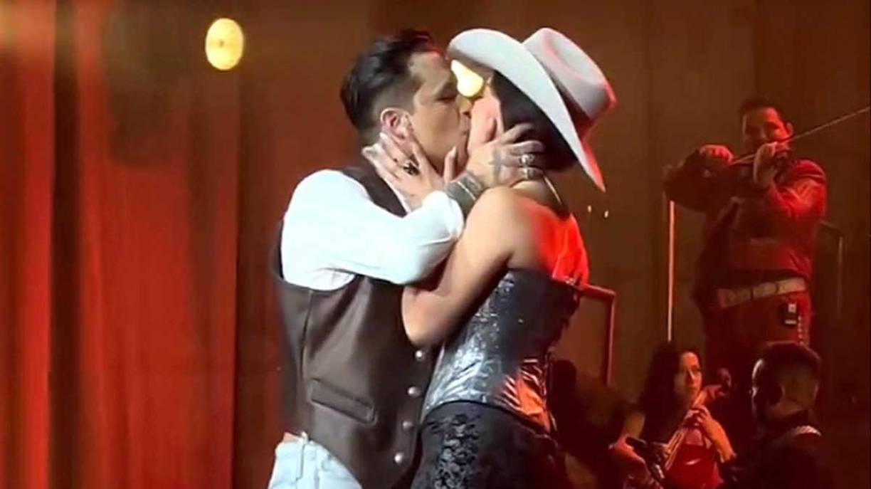 En cuanto a la supuesta gestación de Ángela, Rubio reflexionó que los intérpretes de ‘Dime cómo quieras’ tendrían que haber regresado hace muchas semanas.