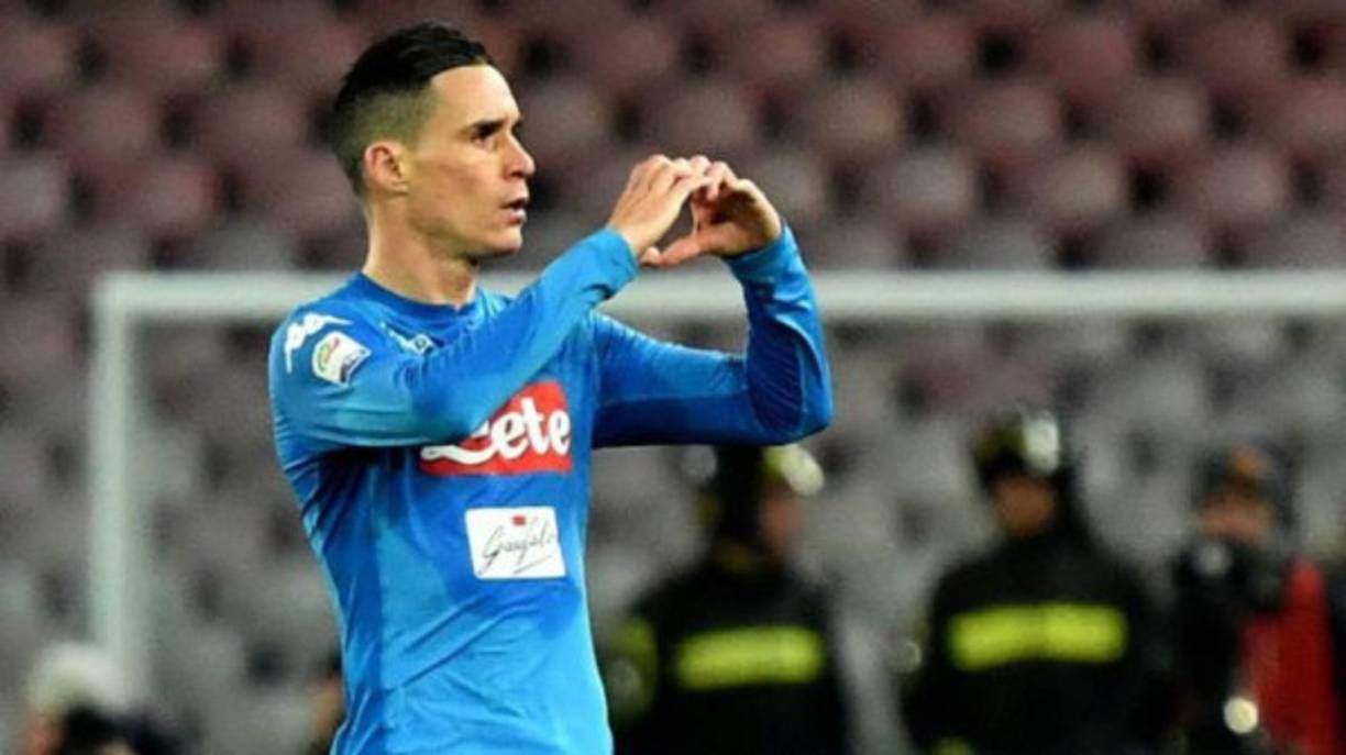 José Callejón: La Gazzetta dello Sport informa que el volante español dejaría al Napoli y se menciona que podría llegar al Valencia.<br/>
