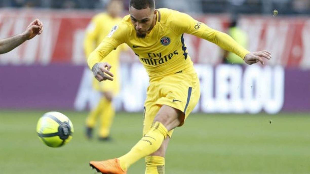 Paris Saint-Germain's Brazilian defender Thiago Silva reacts after being injured during the UEFA Champions League final football match between Paris Saint-Germain and Bayern Munich at the Luz stadium in Lisbon on August 23, 2020. (Photo by David Ramos / POOL / AFP)
