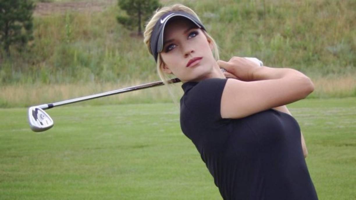 Ella es considerada como la golfista más sexy del mundo.