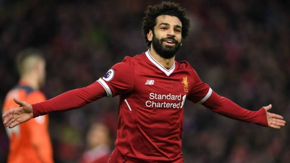 ¿Ofrecido al Barça? El entorno del futbolista egipcio Mohamed Salah se habría puesto en contacto con el FC Barcelona para iniciar una negociación, según informa el periódico AS. Salah de esta forma se convertiría en la alternativa a Griezmann para reforzar la delantera del club blaugrana. Durante esta temporada, el egipcio ha sido nombrado mejor jugador de la Premier League con 32 goles en su casillero. El jugador del Liverpool ha podido recuperarse finalmente de su lesión en la final de la Champions para poder disputar la Copa del Mundo. Foto AFP
