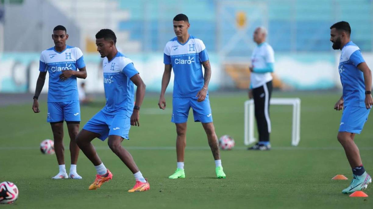 Douglas Martínez es una de las sorpresas en la convocatoria de la Selección.