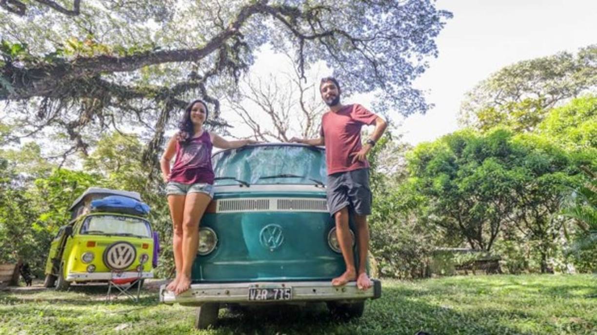 Ana y Ángel forman parte del proyecto 'Adopta a un científico' a través del cual intercambian conocimientos por alojamiento.