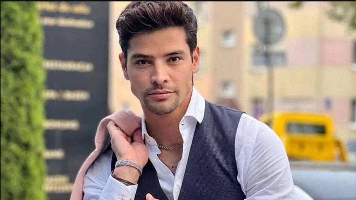 Se trata de Moisés Peñaloza, de 30 años, quien no sólo llegó a la final del concurso; sino que se coronó como el tercer hombre más guapo a nivel global.