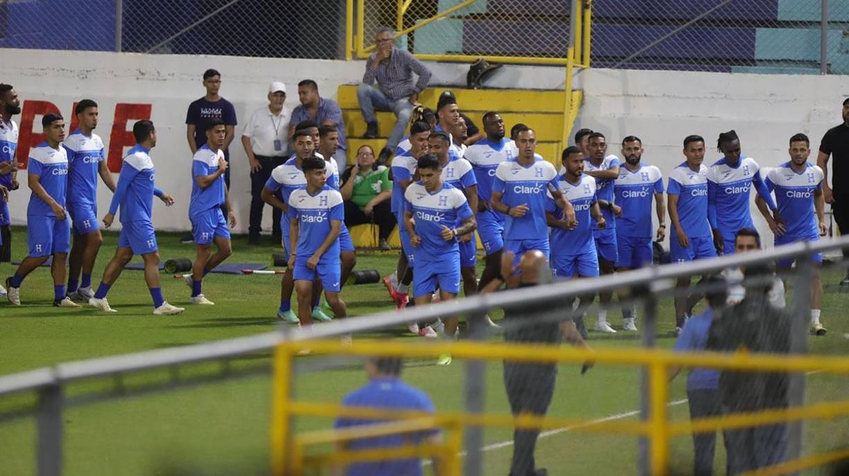 El entrenamiento de este martes de la Bicolor fue a puertas abiertas para la prensa deportiva.