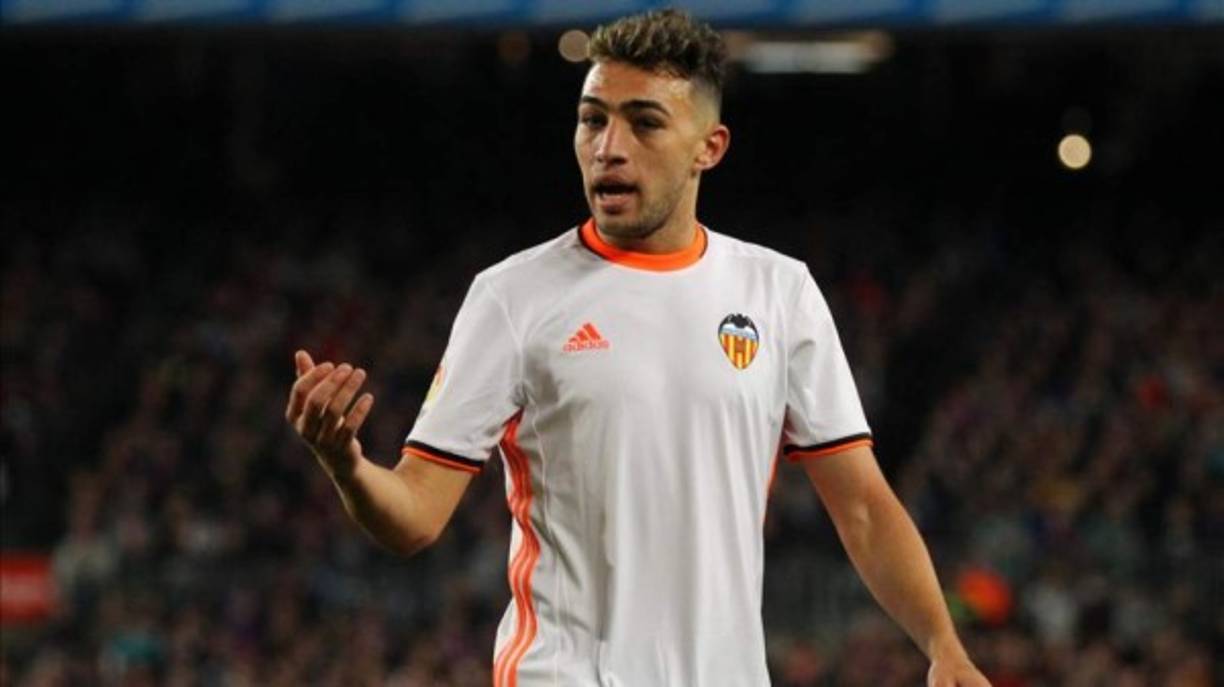 Munir El Haddadi: El delantero tendrá que volver al Barcelona luego de su paso en donde fue prestado por Valencia.
