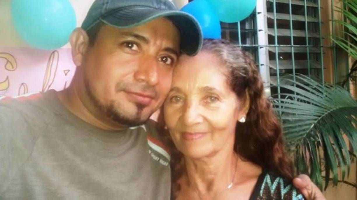 Rivelino RamírezL Madre querida gracias por todo tu empeño en nuestra vida, en nuestra instrucción. Con mucho amor te dejo este mensaje , que todos los dias nos das tu cariño y tu preocupación.Gracias por cada dia, cada noche que usaste para que salieramos adelante. Feliz dia, este domingo y todos tus días.