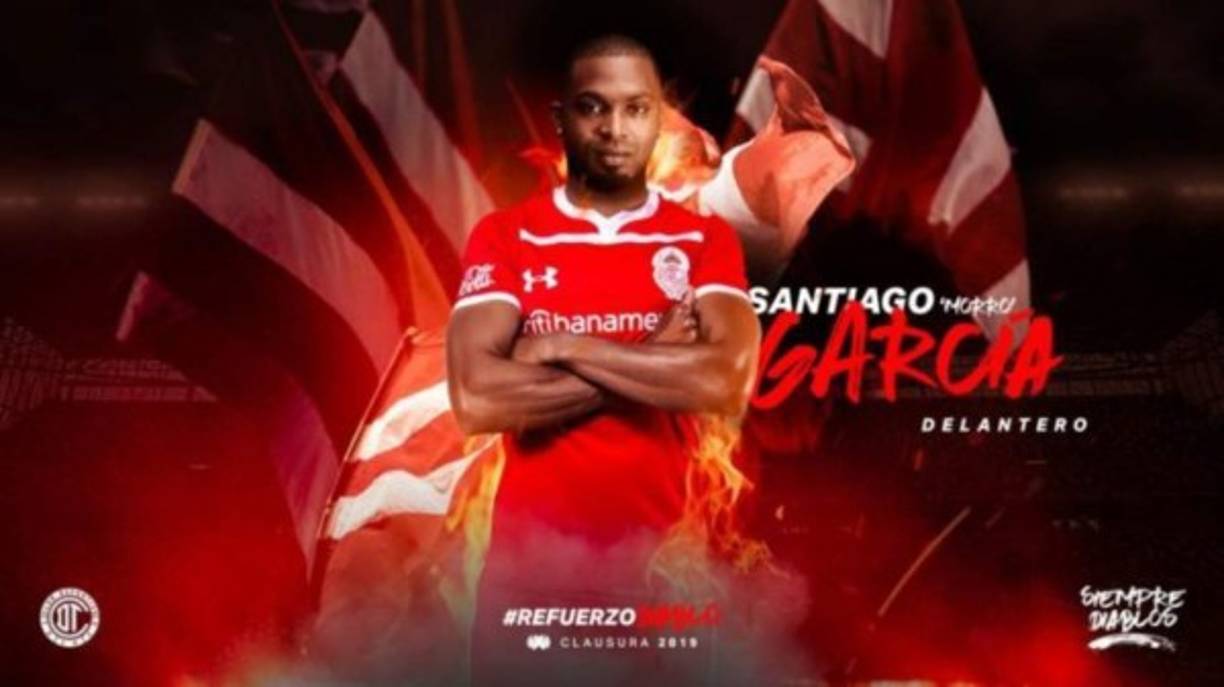 Santiago 'Morro' García es el nuevo delantero del Toluca. El pase fue oficializado por la entidad escarlata el domingo a través de sus redes sociales. El delantero uruguayo formaba parte de Godoy Cruz y su salida implica una baja importante para el club de Mendoza, que contaba con el poder de fuego del 'Morro' en la presente edición de la Superliga.