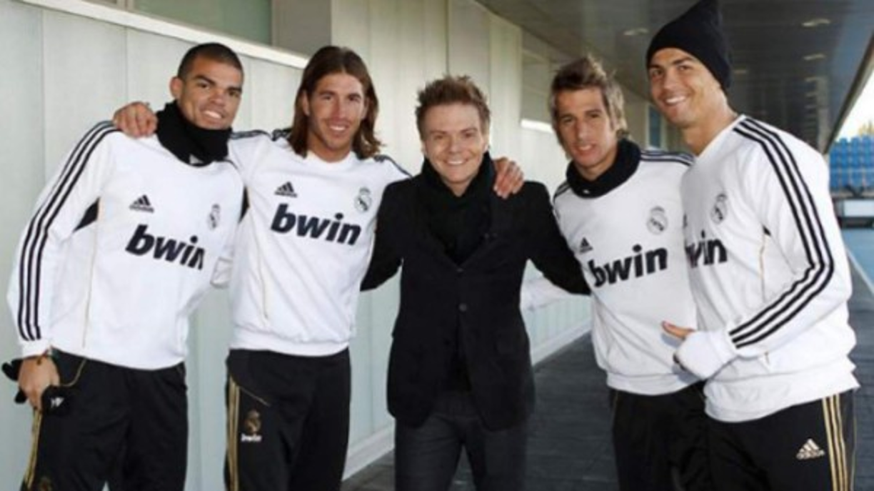 En la mejor etapa de su carrera, el brasileño visitó las instalaciones de la ciudad deportiva del Real Madrid.