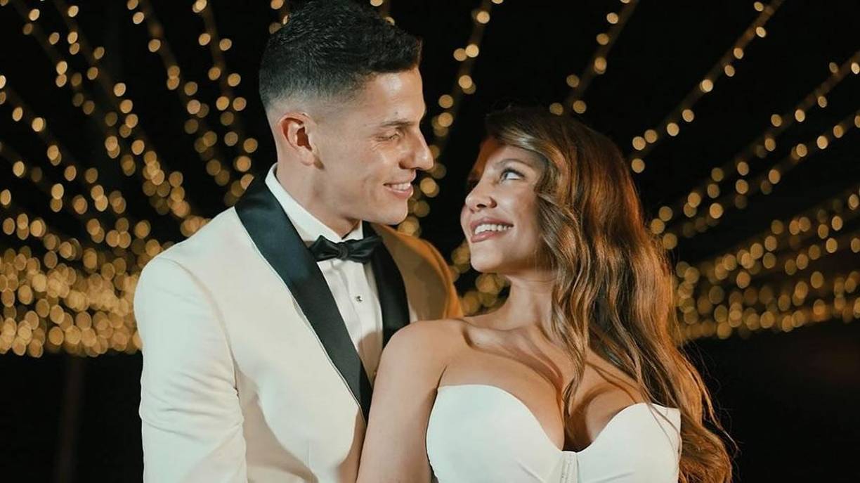 Después de más de 7 años de noviazgo, la pareja decidió dar el “sí, acepto” en el altar y se casaron.