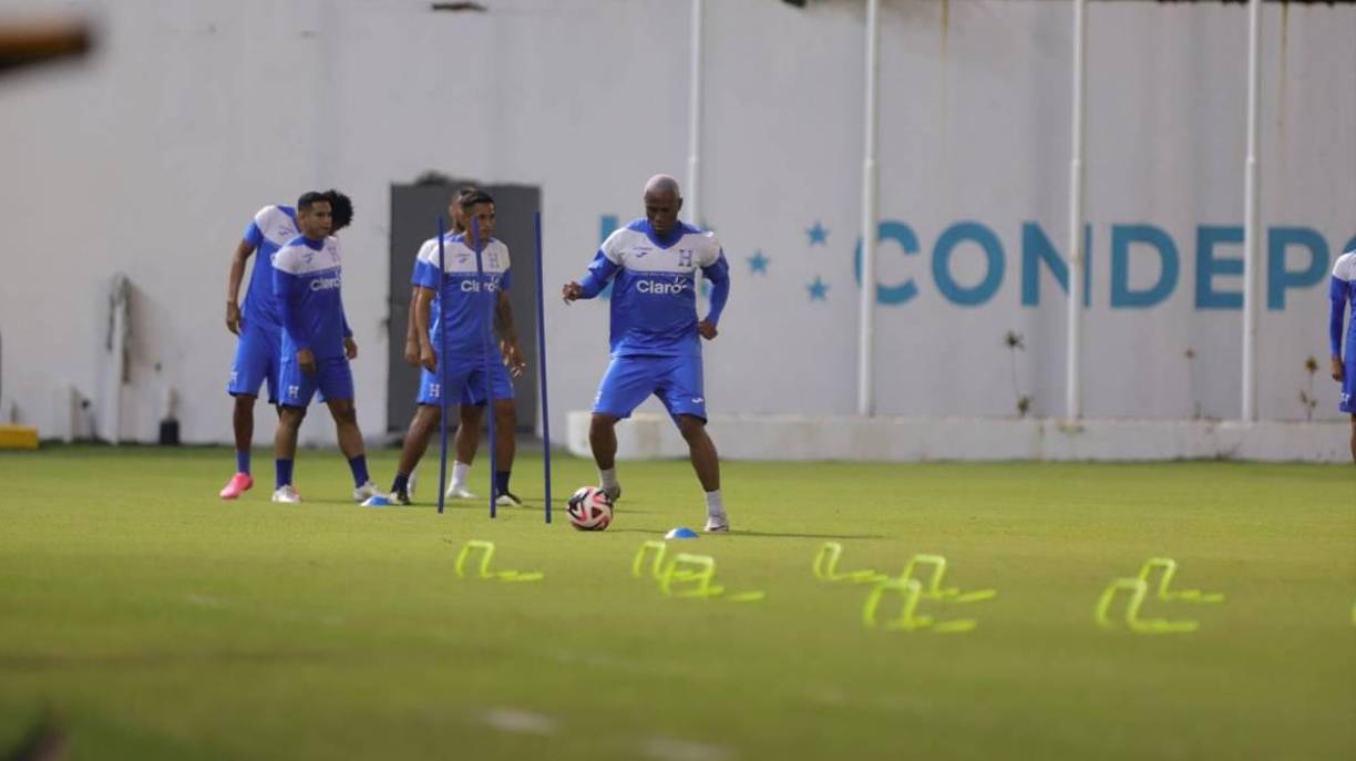 Deiby Flores es uno de los capitanes de la ‘H’ y demostró su compromiso al unirse a este microciclo tras quedar al margen de la MLS con Toronto FC.
