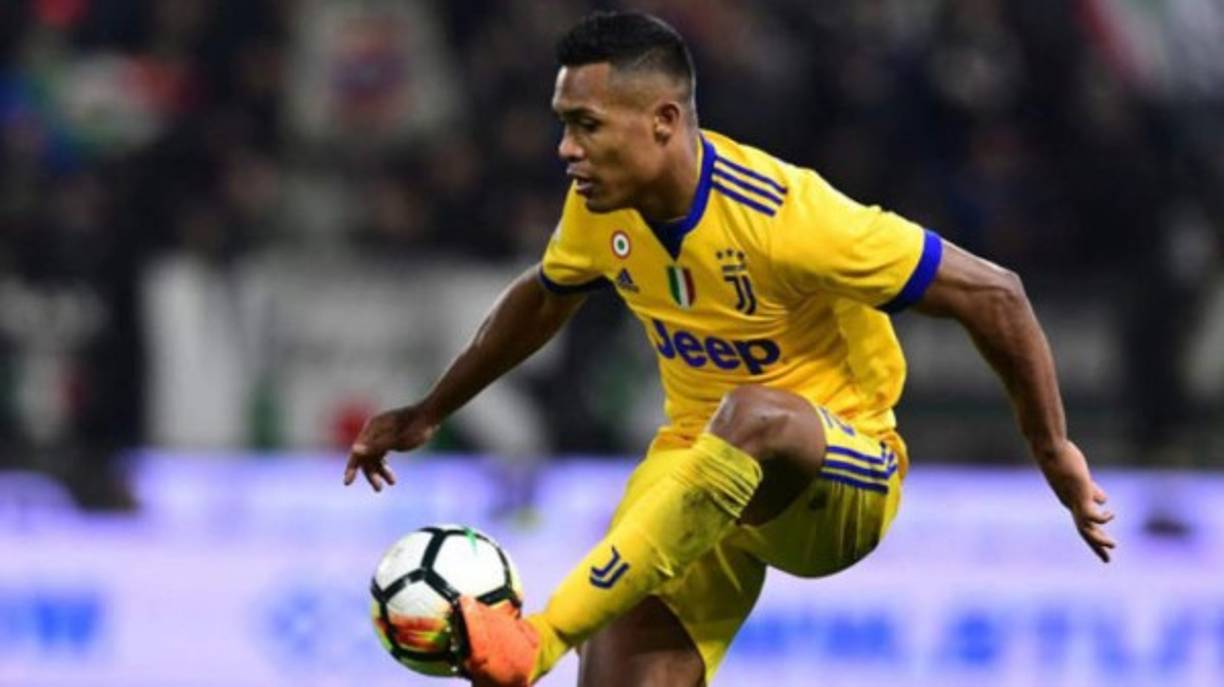 Alex Sandro: Para sorpresa de un sector, el nombre del lateral brasileño aparece como una de las posibles salidas en la Juventus.