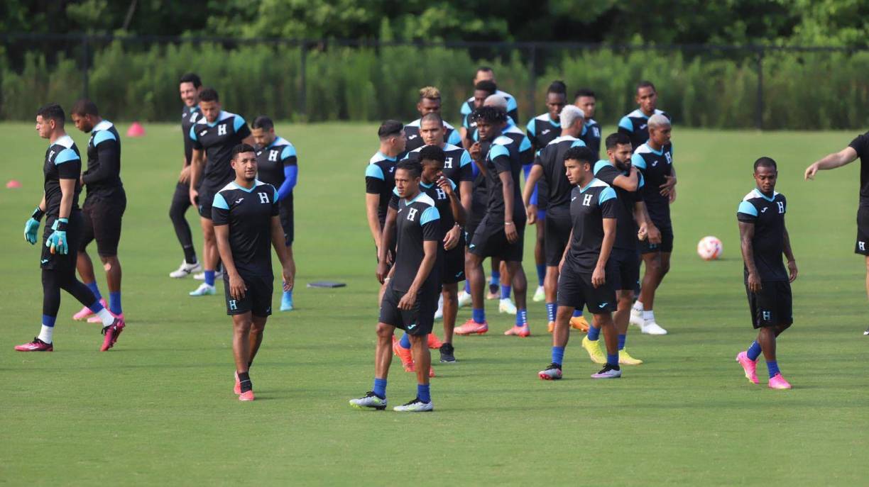 Unas horas antes la Bicolor realizó su último entrenamiento de cara al duelo ante Haití que definirá su pase a la siguiente ronda en la Copa Oro 2023.