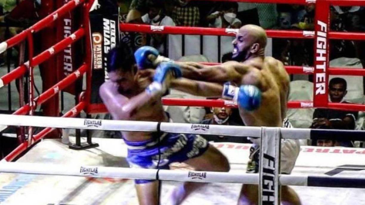 Su trayectoria deportiva le permitió a Cheuko ser partícipe de varios combates de la MMA (artes marciales mixtas). 