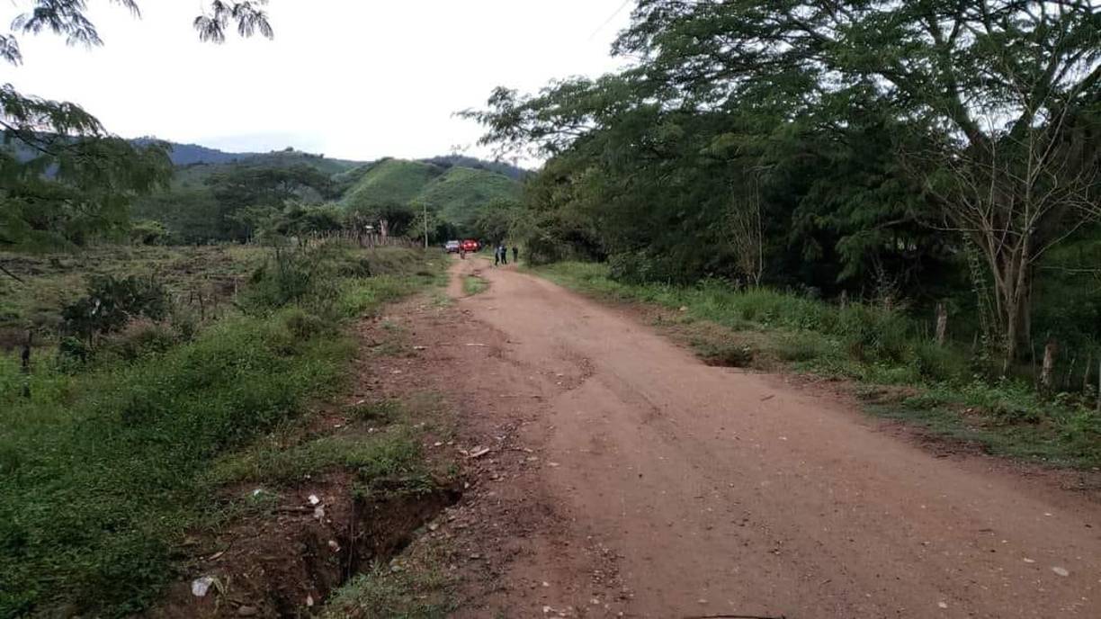De acuerdo con los vecinos, el menor se levantaba temprano para ayudarle con la labor a su padre y este lunes 11 de diciembre iba a las 3:30 am.
