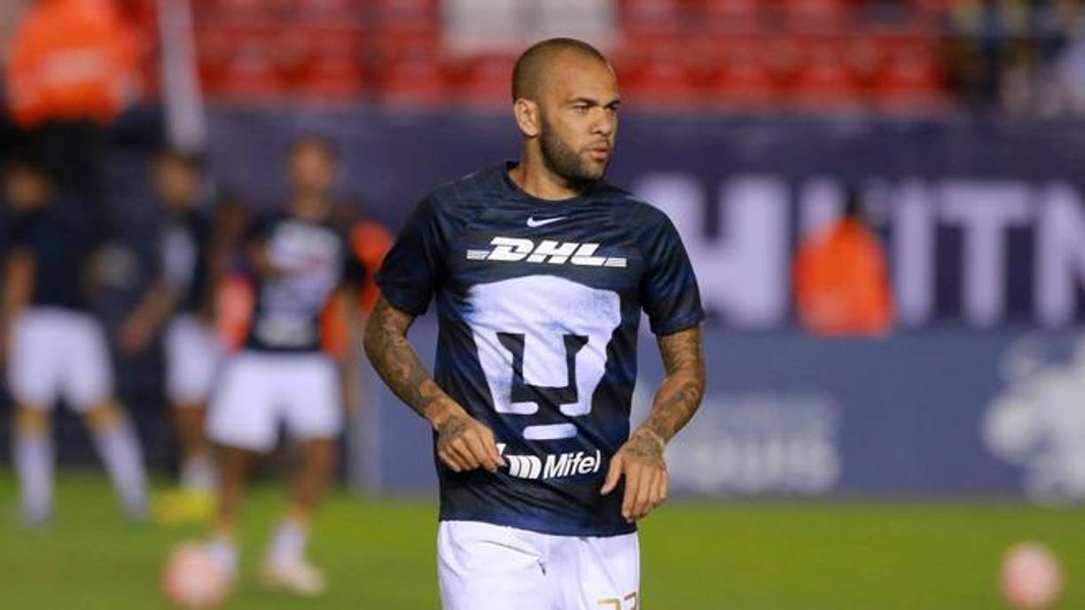 En la grabación enviada a la televisión a principios de enero, el jugador reconoció que estuvo en la discoteca el 30 de diciembre y después habló sobre la joven de 23 años.