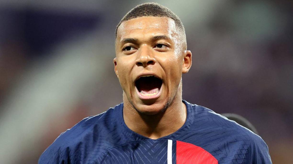 Según fuentes del medio alemán Bild, el Real Madrid está preparando una oferta definitiva de alrededor de 120 millones de euros para asegurar los servicios de Mbappé. 