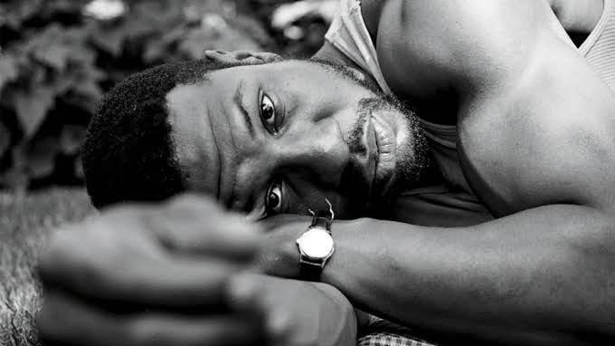 De acuerdo con un informe reciente de Deadline (vía Indiewire), Majors ha sido despedido por su agencia Entertainment 360, con la que llevaba trabajando un largo tiempo. La empresa optó por cortar sus lazos con el intérprete tras su arresto en la ciudad de Nueva York hace un par de semanas, según reportó el medio. 