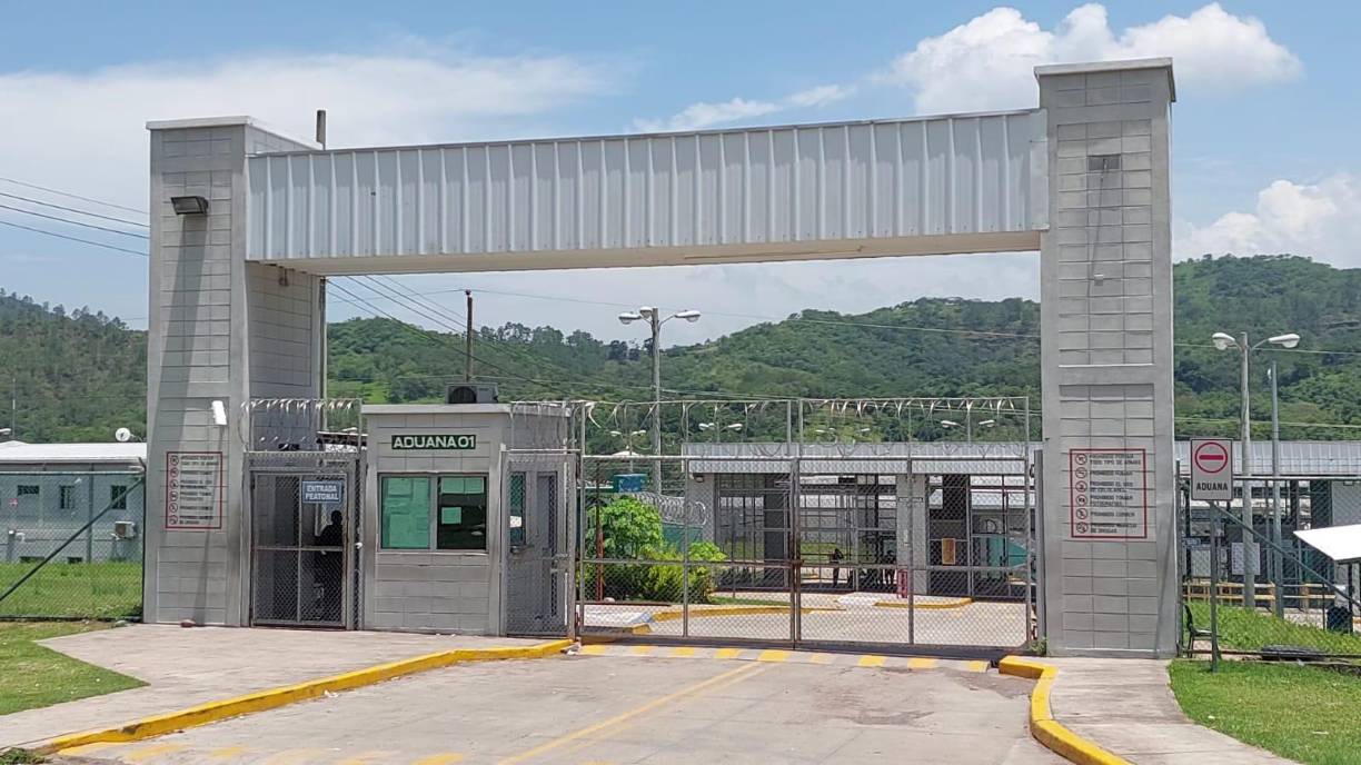 Asimismo, el INP detalló este viernes que no se trató de una reyerta entre internos de la prisión, sino de un ataque dirigido a Ruiz. 