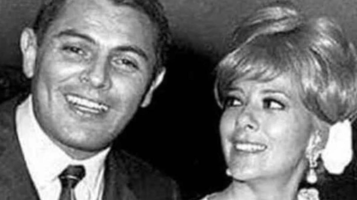 Gustavo Alatriste: En 1961, Silvia se casó con el productor y director Gustavo Alatriste. La pareja tuvo una hija, Viridiana Alatriste, quien lamentablemente falleció en un accidente automovilístico. Este matrimonio duró hasta 1967.