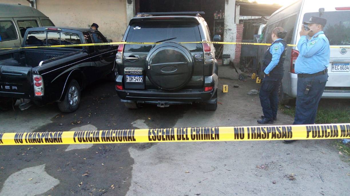 Informes preliminares señalan que el empresario del transporte llegó al negocio a eso de las 3:50 pm y tres sujetos armados ya lo esperaban.