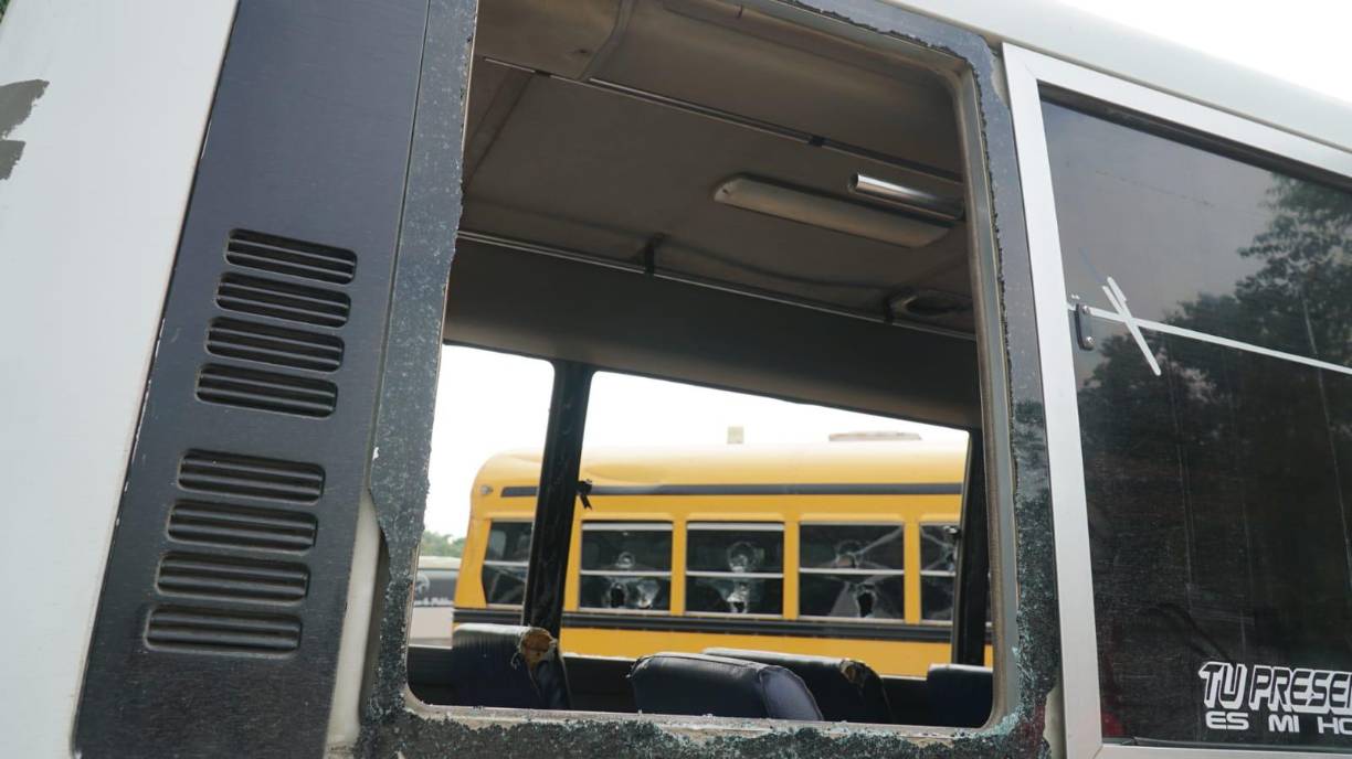 Sin embargo, algunas versiones de vecinos indican que varios pobladores se encontraban realizando una protesta en el sector, debido a los constantes apagones de energía eléctrica. 