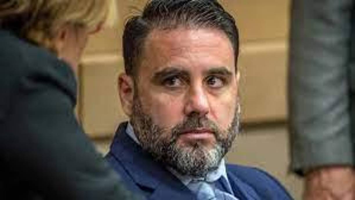 El acusado “plantea 12 cuestiones, ninguna de las cuales merece una revocación”, indica la sentencia emitida el miércoles por el tribunal del cuarto distrito de apelación de Florida, en el sureste de Estados Unidos. 