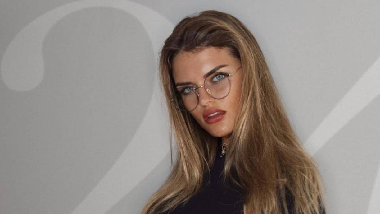 Fue a una fiesta con futbolistas en Barcelona y terminó llorando