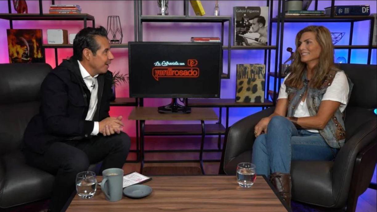 “Hoy en día no lo volvería a hacer a los 23 ni de chiste, te entra el nervio. Tenía un pretendiente que me decía: ‘si hay duda siempre es no’. Para mí en mi mente siempre fue para toda la vida, así me criaron”, dijo Montserrat.