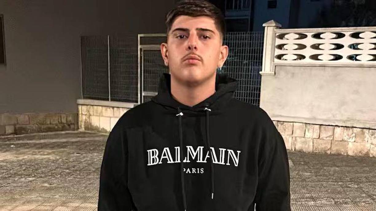 Michele Lavopa, el joven responsable del asesinato, se entregó a la policía y fue identificado como el autor de los disparos.