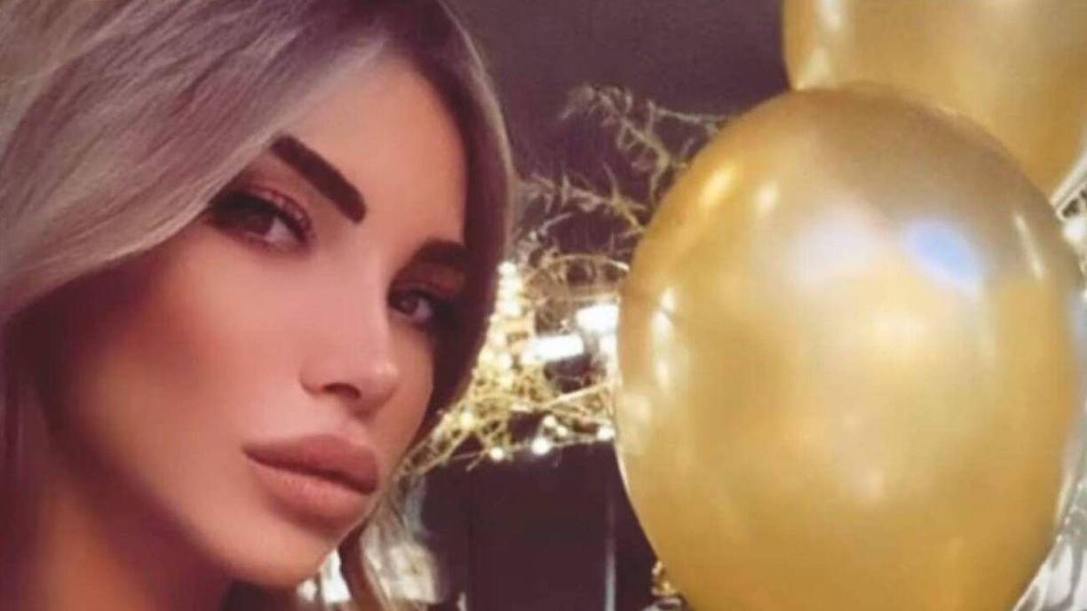 Le devolvió la sonrisa: Francesco Totti presenta a su nueva novia tras impactantes acusaciones sobre su exesposa