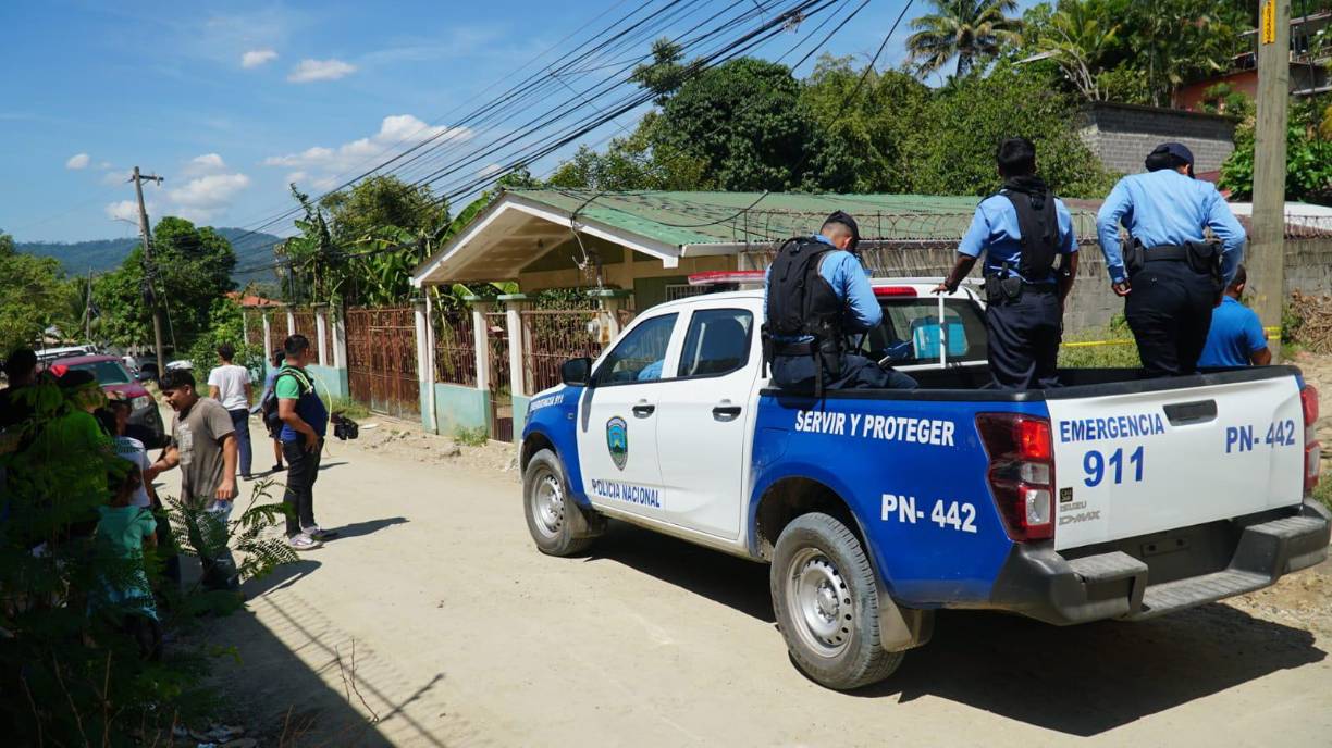La última actividad del supuesto agresor fue hoy, cinco horas antes del hecho, en la que escribió: "La vida es bella algunas cosas tienen solución, otras no. Bye...". 