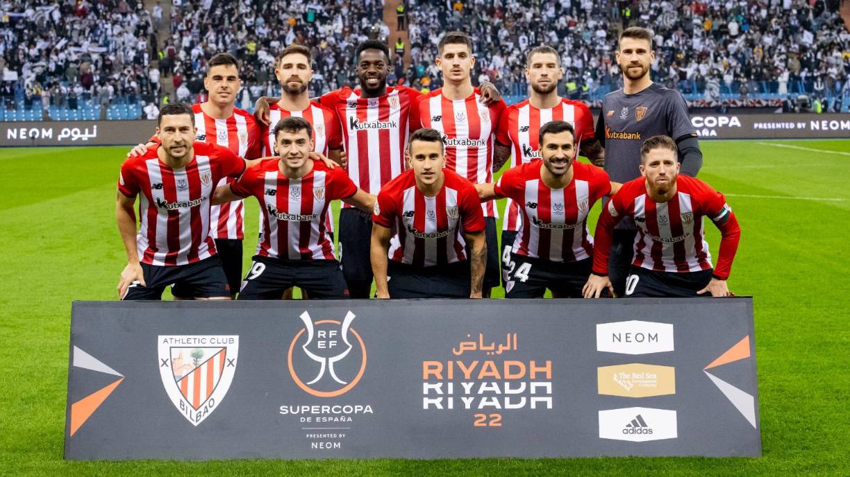 Y los 11 jugadores del Athletic Club Bilbao que fueron titulares en la final de la Supercopa de España.