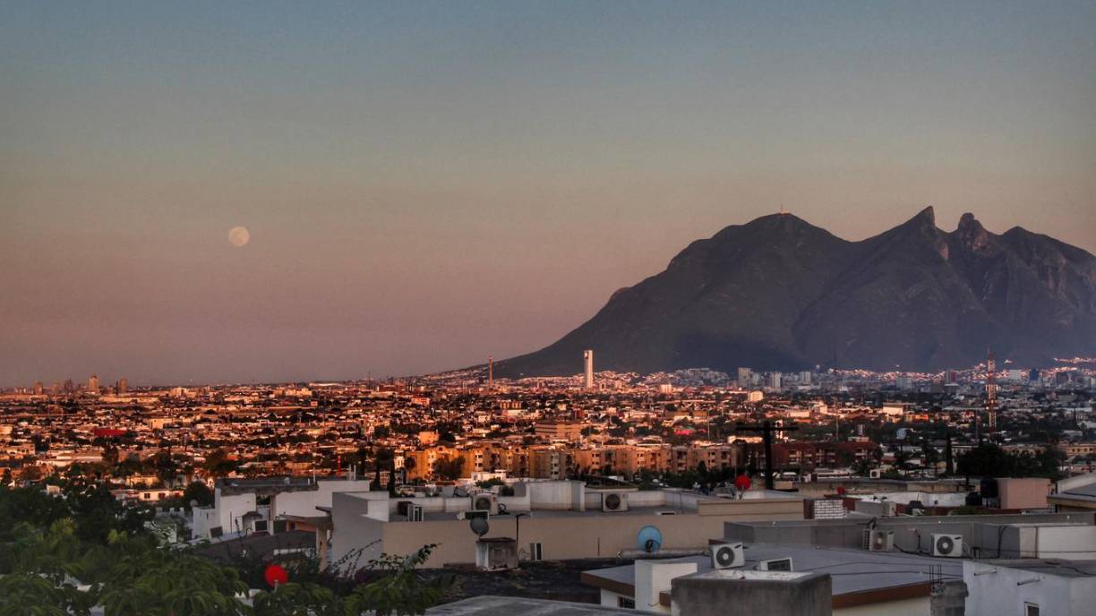 Nadie en Guadalupe, Nuevo León, parece haber seguido el rastro de Oksana, quien viajó desde Rusia a México para instalarse. 