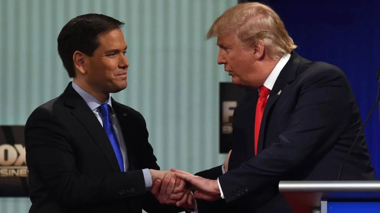 La posible designación del senador floridano, quien habla perfecto español, además, podría ayudar en el esfuerzo de Trump por atraer el voto de los latinos, un segmento del electorado con peso decisivo en los estados bisagra como Arizona y Nevada.