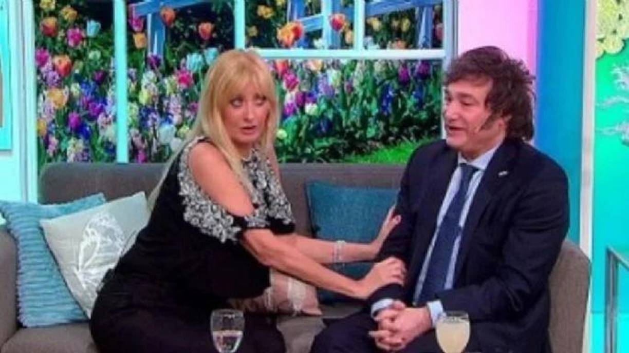 Regresó a la televisión después de la pandemia con un programa matutino en el que entrevistó a Milei.