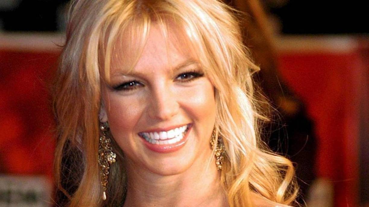 “La diferencia de edad entre ese tipo y yo era enorme, obviamente (ahora parece escandaloso), y por eso mi hermano, que siempre fue muy protector, comenzó a odiarlo desde entonces”, confesó Britney Spears.