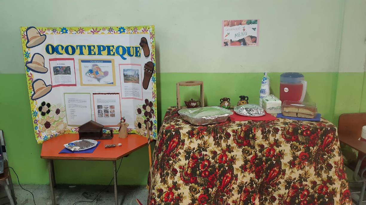 Desde temprano los niños se prepararon para elaborar todo lo relacionado a la celebración de este día.