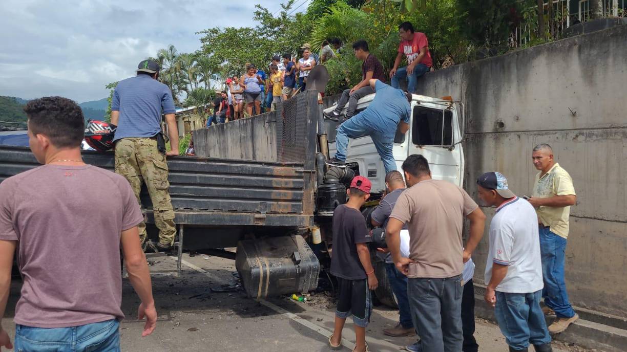 Otra de las mujeres muertas fue identificada como Lesly Edith Martínez.