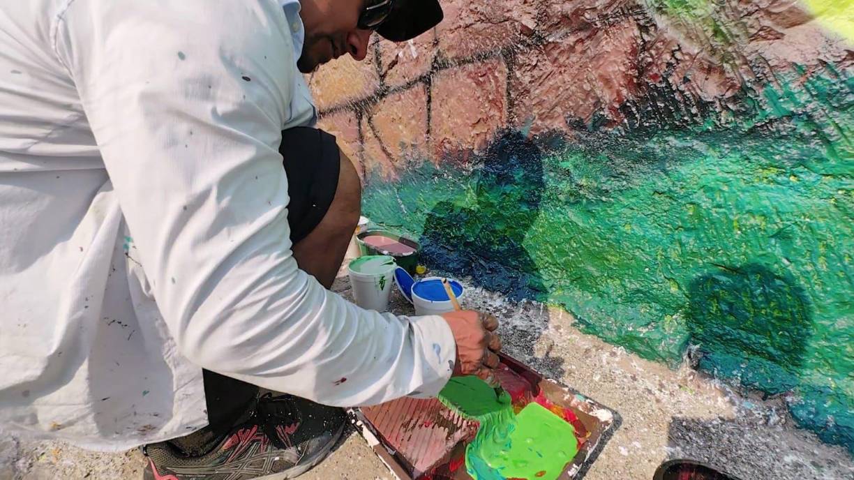 Este evento no solo embellece las calles, sino que también fortalece la identidad cultural y promueve el turismo en la región.