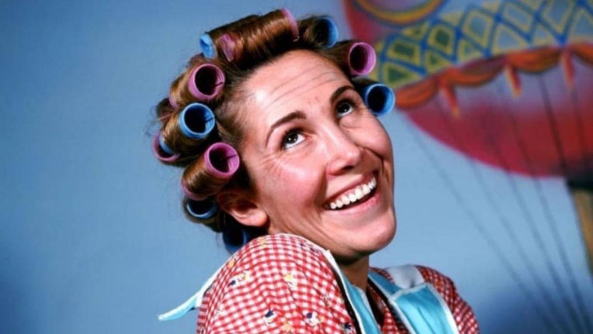 Doña Florinda. El personaje que interpretó Florinda Meza se llama Florinda Corcuera y Villalpando.