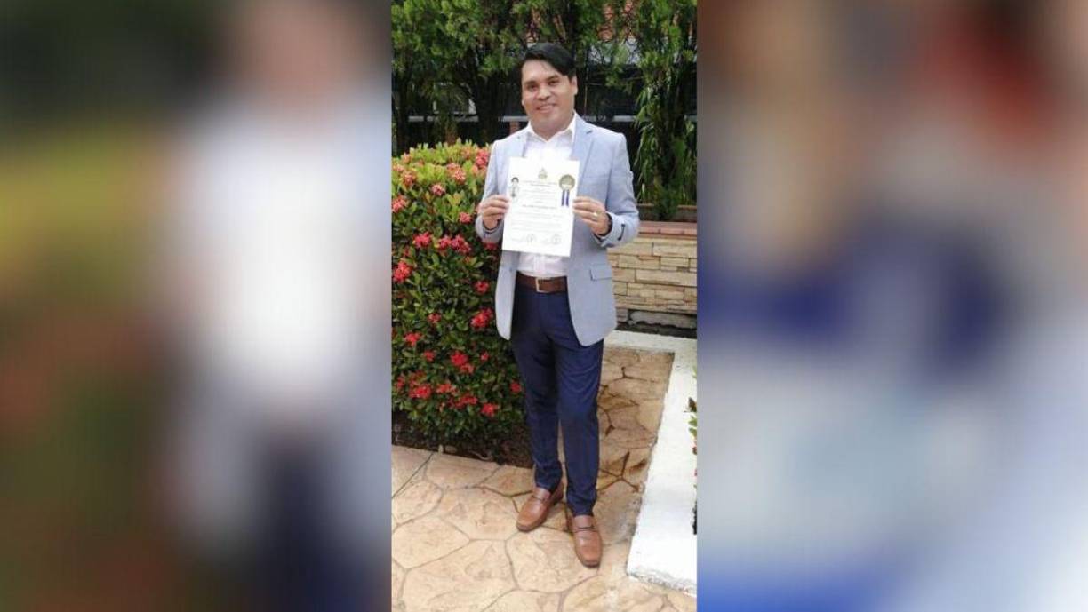 Óscar Orlando López era muy querido por los estudiantes del centro educativo y también en la colonia, incluso, muchos se referían a él como “el profe”.