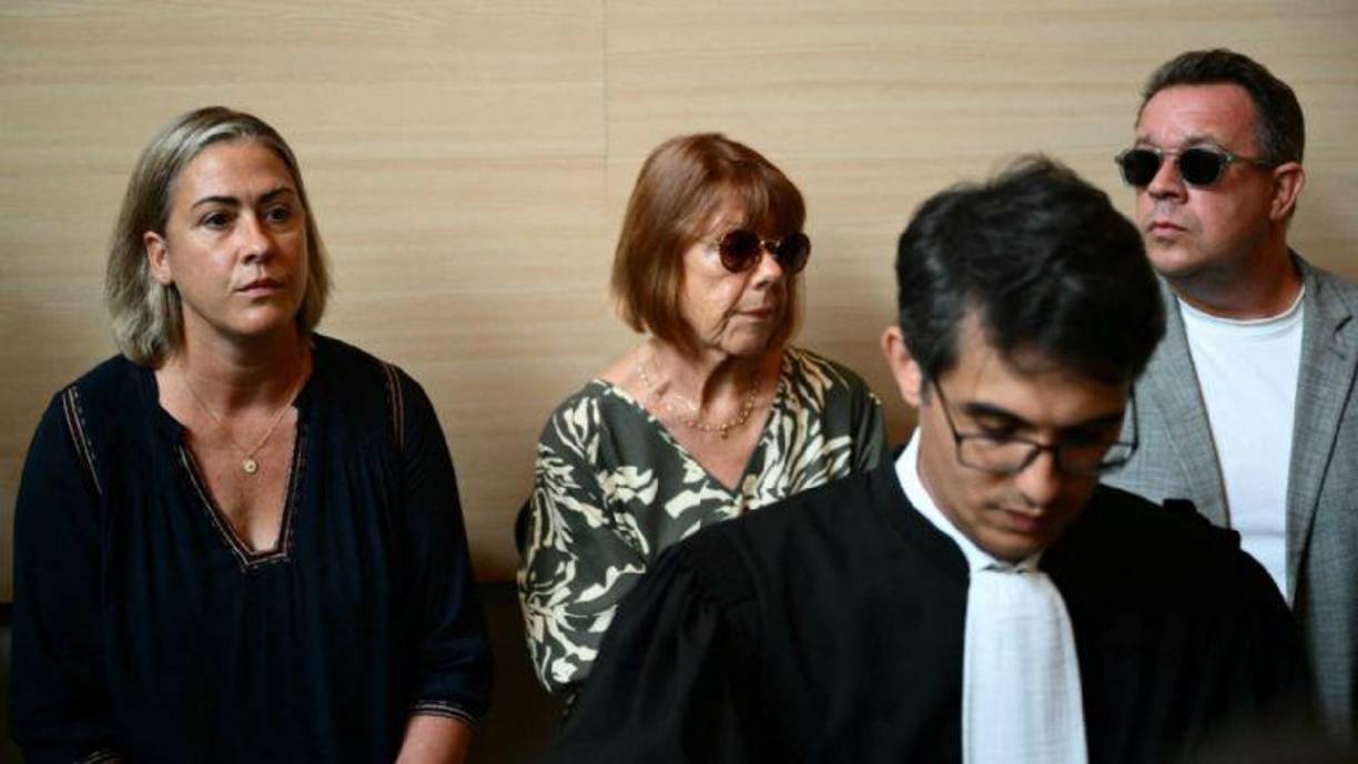 “No son escenas de sexo, son escenas de violaciones. Hay dos o tres encima de mí y yo estoy inerte”, relató la víctima antes de insistir en que “me sacrificaron ante el altar del vicio”.