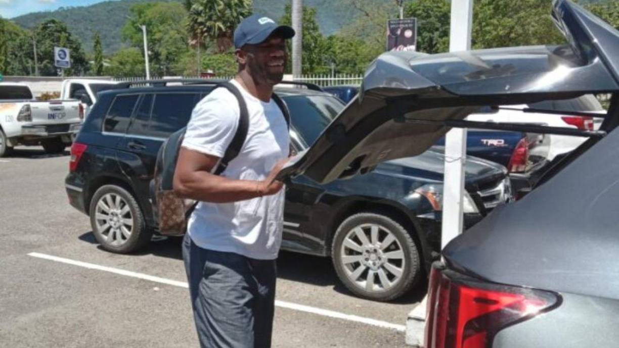 Óscar David Suazo llegó el pasado a domingo 18 de junio a la ciudad de San Pedro Sula.