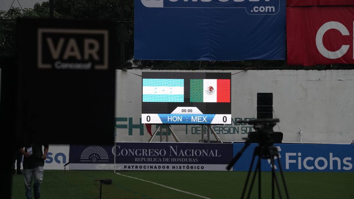 El encuentro entre Honduras y México por la Nations League no se suspendió a pesar de las condiciones climáticas adversas.