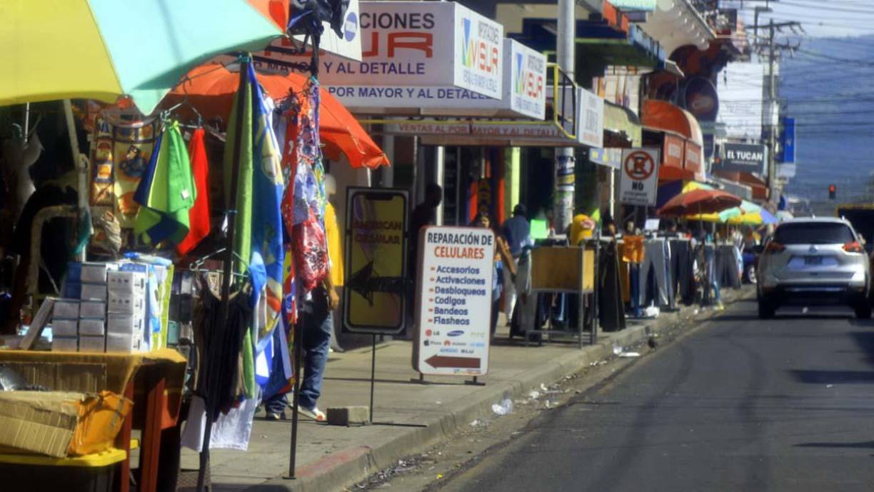 FOTOS: Sampedranos ven con nostalgia que la calle peatonal se desapareció