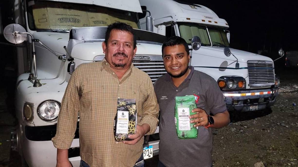 “Rento vehículos y le di un vehículo para que lo use los días que lo necesite”, compartió la joven en su perfil, explicando que el carro está disponible para Valladares por el tiempo que lo requiera.