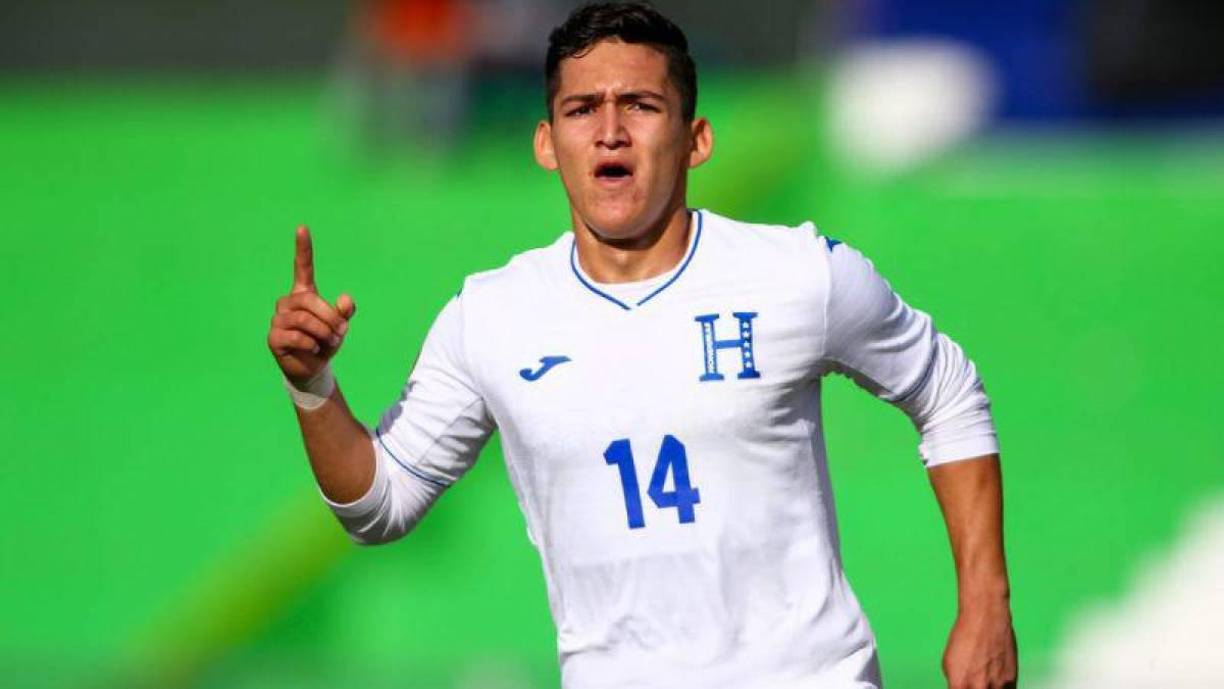 Motagua firmó al joven mediocampista Edwin Munguía, volante que destacó con Honduras en el Premundial Sub-17. El chico llegará procedente del CDS Vida, pero estarán a la espera de un litigo que el representante del jugador tiene con el cuadro cocotero ya que en la institución alegan que aún tiene contrato con ellos.