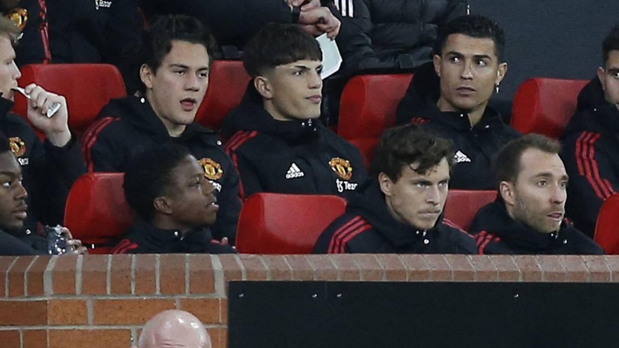 Cristiano Ronaldo, acostumbrado a encadenar partidos como titular desde el inicio de su carrera profesional a comienzos de los años 2000, debe ahora conformarse con un rol de suplente en el Manchester United.