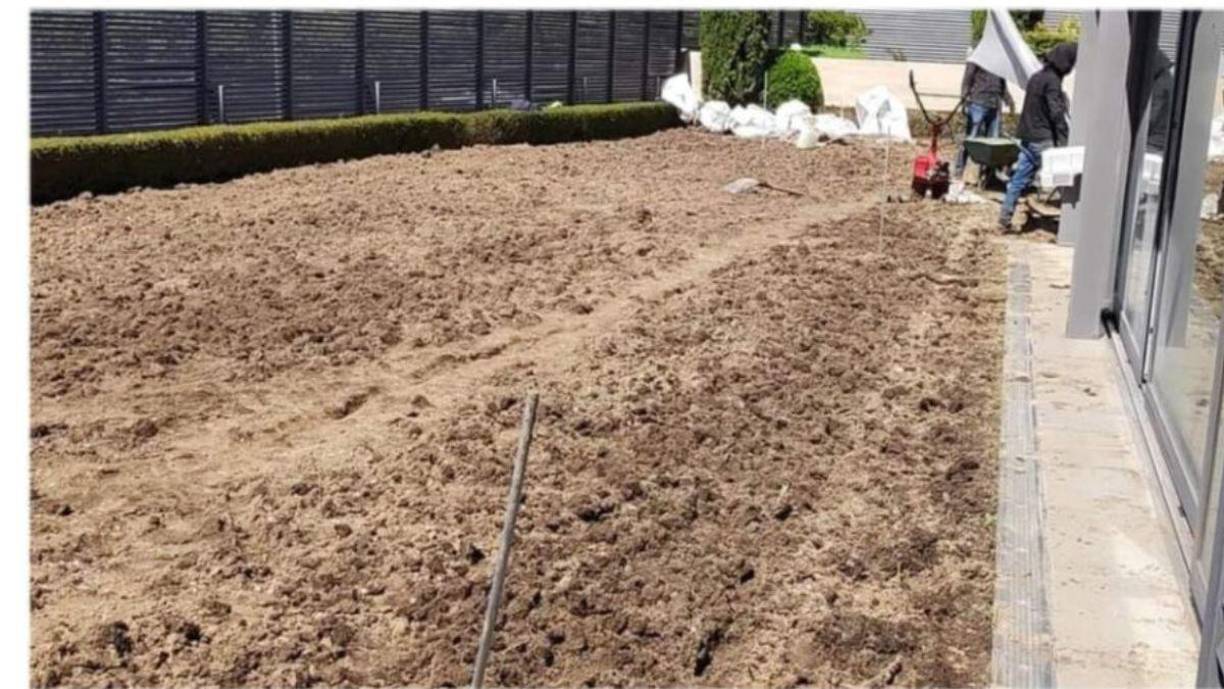 Nelson es un gran trabajador en el área de jardinería y tanto fue su esfuerzo que el jugador del Real Madrid lo contrató para remodelar su jardín.